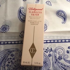 Charlotte Tilbury Hollywood Flawless Filter #4